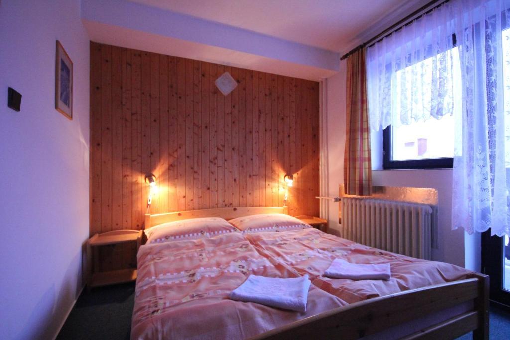 Pension Kubat Špindlerŭv Mlýn Oda fotoğraf